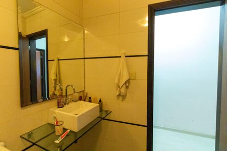 Casa à venda com 156m², 2 quartos e 1 vagaBanheiro Social