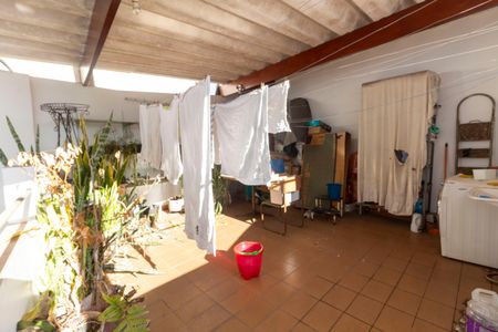 Casa à venda com 156m², 2 quartos e 1 vagaLavanderia