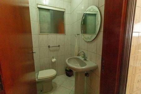 Casa à venda com 156m², 2 quartos e 1 vagaLavabo