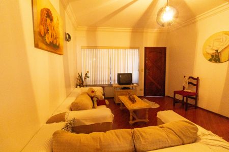 Casa à venda com 156m², 2 quartos e 1 vagaSala