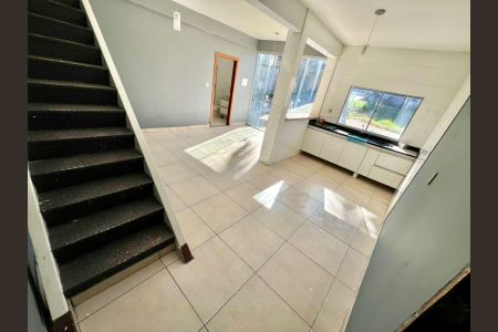 Casa à venda com 144m², 3 quartos e 10 vagas Casa à venda com 144m², 3 quartos e 10 vagasCozinha