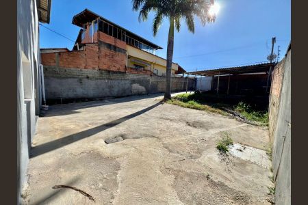 Casa à venda com 144m², 3 quartos e 10 vagas Casa à venda com 144m², 3 quartos e 10 vagasÁrea Externa