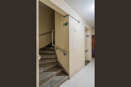 Apartamento à venda com 67m², 2 quartos e sem vagaEscadas