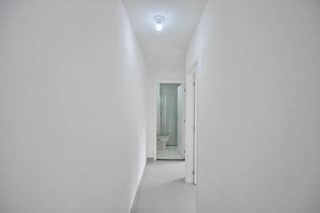 Apartamento para alugar com 43m², 2 quartos e sem vaga Apartamento para alugar com 43m², 2 quartos e sem vagaCorredor