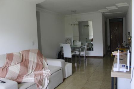 Apartamento para alugar com 93m², 3 quartos e 1 vagaSala