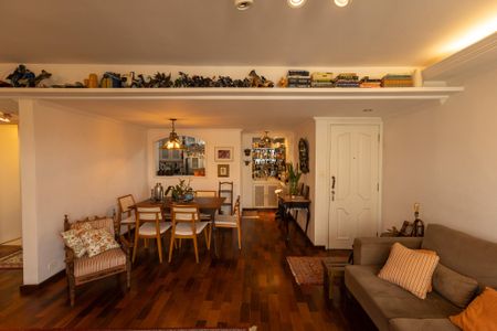 Apartamento para alugar com 119m², 2 quartos e 2 vagasSala