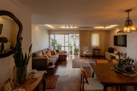 Apartamento para alugar com 119m², 2 quartos e 2 vagasSala