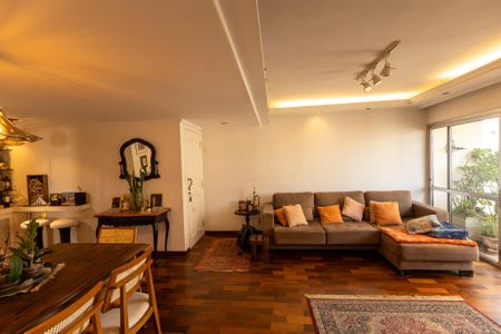 Apartamento para alugar com 119m², 2 quartos e 2 vagasSala