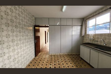 Casa para alugar com 208m², 3 quartos e 2 vagas Casa para alugar com 208m², 3 quartos e 2 vagasCozinha