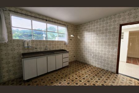 Casa para alugar com 208m², 3 quartos e 2 vagas Casa para alugar com 208m², 3 quartos e 2 vagasCozinha