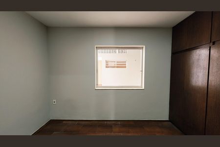 Casa para alugar com 208m², 3 quartos e 2 vagas Casa para alugar com 208m², 3 quartos e 2 vagasQuarto 2