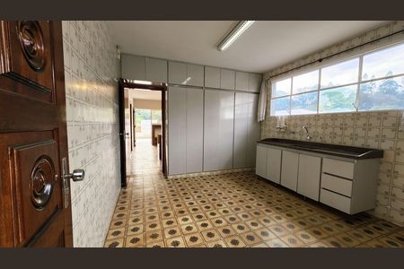 Casa para alugar com 208m², 3 quartos e 2 vagas Casa para alugar com 208m², 3 quartos e 2 vagasCozinha