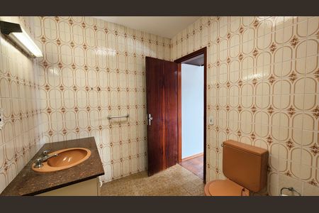 Casa para alugar com 208m², 3 quartos e 2 vagas Casa para alugar com 208m², 3 quartos e 2 vagasBanheiro