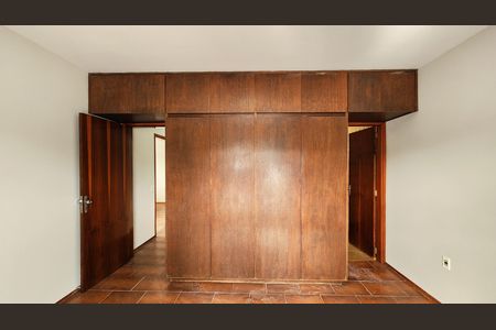 Casa para alugar com 208m², 3 quartos e 2 vagas Casa para alugar com 208m², 3 quartos e 2 vagasQuarto