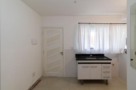 Sala/Cozinha de apartamento à venda com 1 quarto, 28m² em Vila Ré, São Paulo