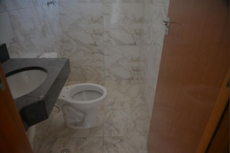 Apartamento à venda com 107m², 2 quartos e 2 vagasBanheiro de serviço