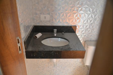 Apartamento à venda com 107m², 2 quartos e 2 vagasBanheiro Social