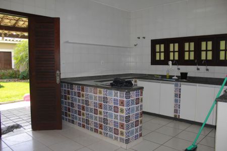 Casa de condomínio para alugar com 390m², 4 quartos e 4 vagasCozinha