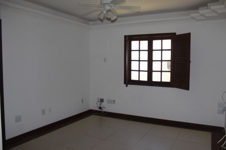 Casa de condomínio para alugar com 390m², 4 quartos e 4 vagasQuarto 1