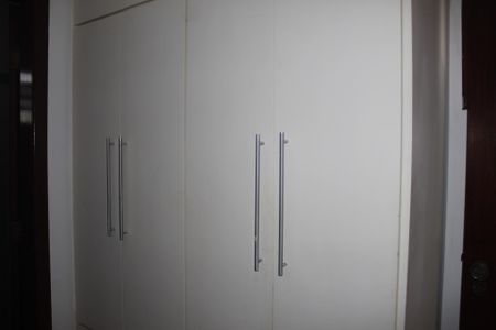 Casa de condomínio para alugar com 390m², 4 quartos e 4 vagasCloset dos Quartos