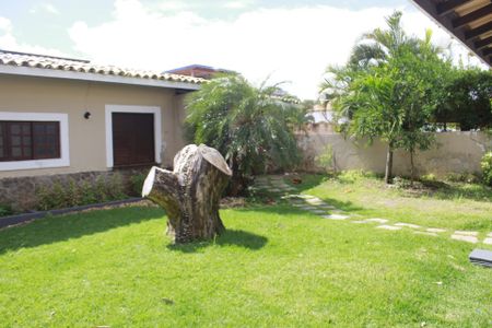 Casa de condomínio para alugar com 390m², 4 quartos e 4 vagasJardim