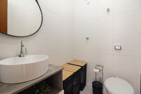 Casa à venda com 240m², 3 quartos e 1 vagaBanheiro Social 2