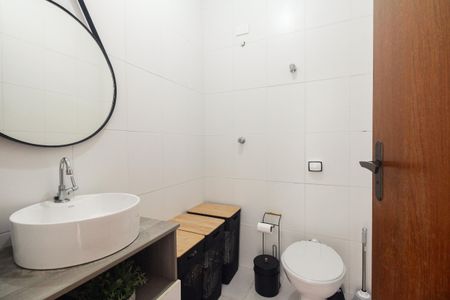 Casa à venda com 240m², 3 quartos e 1 vagaBanheiro Social 2