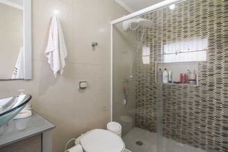 Casa à venda com 240m², 3 quartos e 1 vagaBanheiro Suíte 