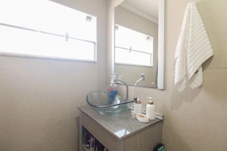 Casa à venda com 240m², 3 quartos e 1 vagaBanheiro Suíte 