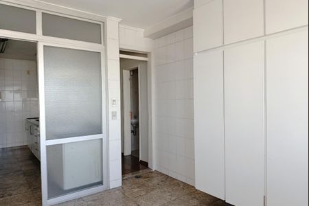 Apartamento à venda com 338m², 4 quartos e 3 vagasÁrea de Serviço