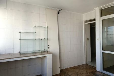 Apartamento à venda com 338m², 4 quartos e 3 vagasÁrea de Serviço