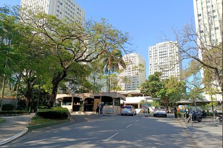 Apartamento à venda com 338m², 4 quartos e 3 vagasFachada