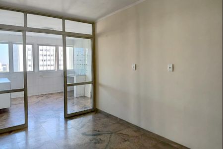 Apartamento à venda com 338m², 4 quartos e 3 vagasCopa