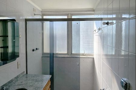 Apartamento à venda com 338m², 4 quartos e 3 vagasBanheiro da Suíte 2