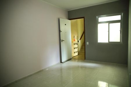 Apartamento para alugar com 55m², 2 quartos e 1 vagaSala