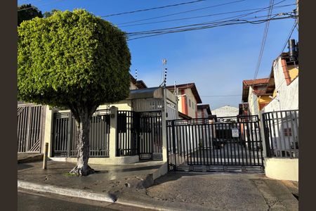 Apartamento para alugar com 55m², 2 quartos e 1 vagaFachada