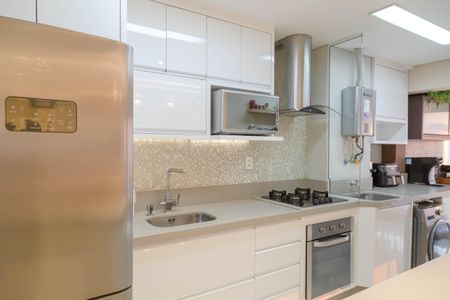 Apartamento à venda com 72m², 2 quartos e 2 vagasCozinha e Área de Serviço