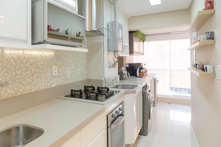 Apartamento à venda com 72m², 2 quartos e 2 vagasCozinha e Área de Serviço