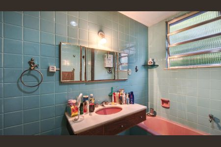 Apartamento à venda com 150m², 3 quartos e 1 vaga Apartamento à venda com 150m², 3 quartos e 1 vagaBanheiro Social 1