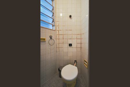 Apartamento à venda com 150m², 3 quartos e 1 vaga Apartamento à venda com 150m², 3 quartos e 1 vagaBanheiro Social 2