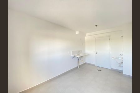 Apartamento para alugar com 32m², 2 quartos e sem vagaSala e cozinha 