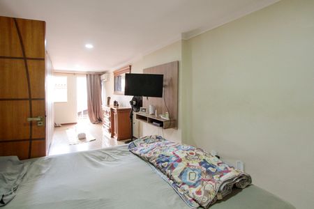 Casa de condomínio à venda com 300m², 4 quartos e 4 vagas Casa de condomínio à venda com 300m², 4 quartos e 4 vagasQuarto suíte 1