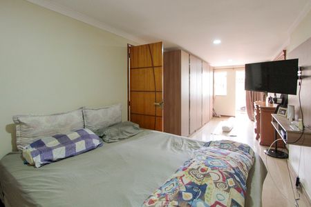 Casa de condomínio à venda com 300m², 4 quartos e 4 vagas Casa de condomínio à venda com 300m², 4 quartos e 4 vagasQuarto suíte 1