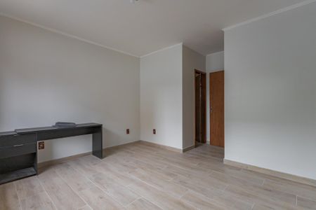 Casa à venda com 194m², 3 quartos e 2 vagas Casa à venda com 194m², 3 quartos e 2 vagasSuíte