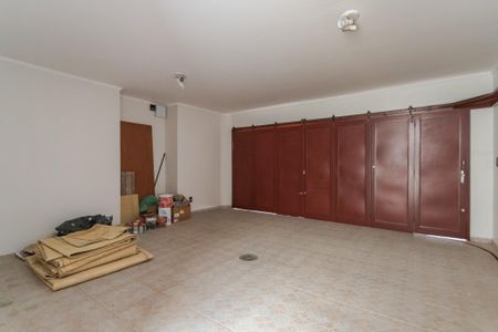 Casa à venda com 194m², 3 quartos e 2 vagas Casa à venda com 194m², 3 quartos e 2 vagasGaragem