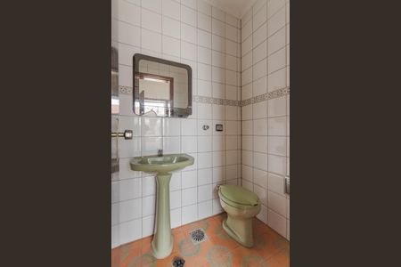 Casa à venda com 194m², 3 quartos e 2 vagas Casa à venda com 194m², 3 quartos e 2 vagasLavabo