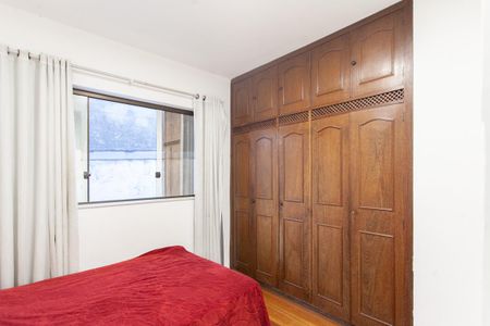 Casa à venda com 360m², 4 quartos e 3 vagas Casa à venda com 360m², 4 quartos e 3 vagasSuíte 2