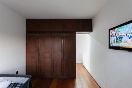 Casa à venda com 360m², 4 quartos e 3 vagas Casa à venda com 360m², 4 quartos e 3 vagasSuíte 1