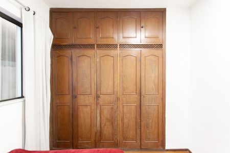 Casa à venda com 360m², 4 quartos e 3 vagas Casa à venda com 360m², 4 quartos e 3 vagasSuíte 2