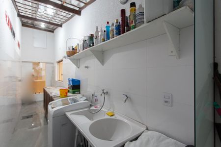 Casa à venda com 360m², 4 quartos e 3 vagas Casa à venda com 360m², 4 quartos e 3 vagasÁrea de Serviço